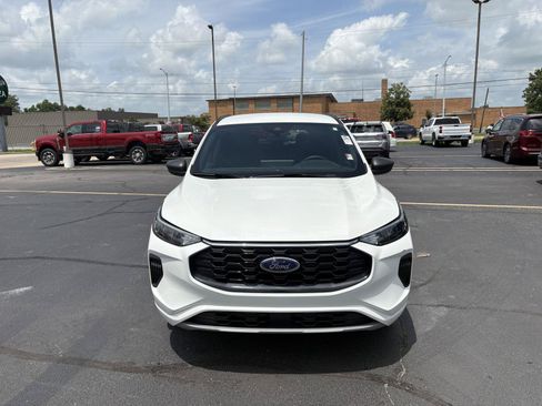 Used 2024 Ford Escape ST-Line w/ Tech Pack #1 AWD/4WD image 3