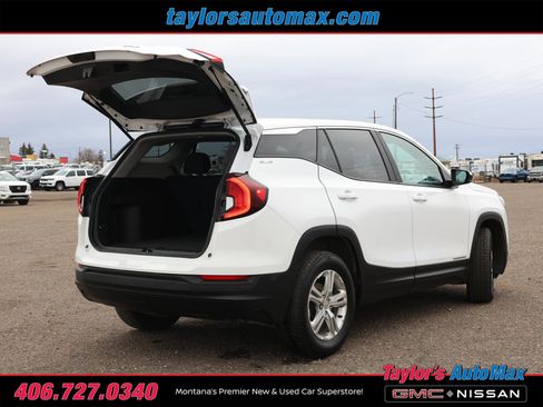 Used 2024 GMC Terrain SLE image 27