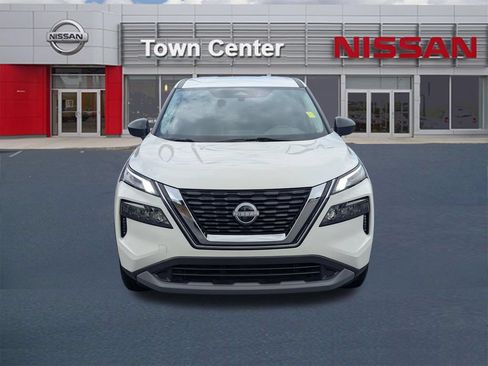 Certified 2023 Nissan Rogue S FWD image 2