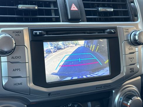 Used 2017 Toyota 4Runner SR5 w/ Convenience Package AWD/4WD image 19