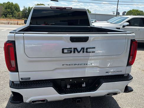 Used 2024 GMC Sierra 1500 Denali Ultimate AWD/4WD image 16