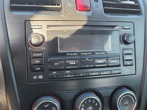 Used 2014 Subaru Forester 2.5i image 15