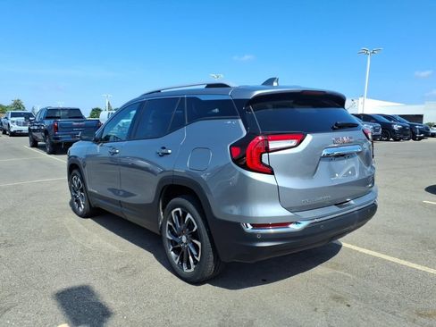 Used 2023 GMC Terrain SLT w/ Tech Package AWD/4WD image 7