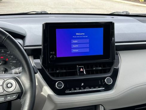 Certified 2023 Toyota Corolla Cross LE image 12