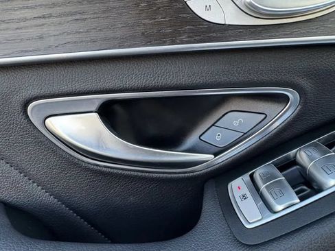 Used 2020 Mercedes-Benz C 300 4MATIC Sedan image 39