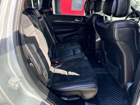 Used 2017 Jeep Grand Cherokee Trailhawk w/ Trailhawk Luxury Group AWD/4WD image 10