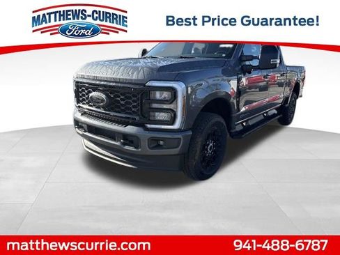 New 2026 Ford F250 Lariat w/ Black Appearance Package AWD/4WD image 7
