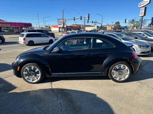 Used 2013 Volkswagen Beetle Turbo image 6