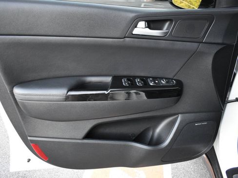 Used 2020 Kia Sportage SX FWD image 17