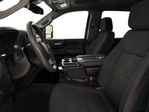 Certified 2024 Chevrolet Silverado 2500 Custom AWD/4WD image 12