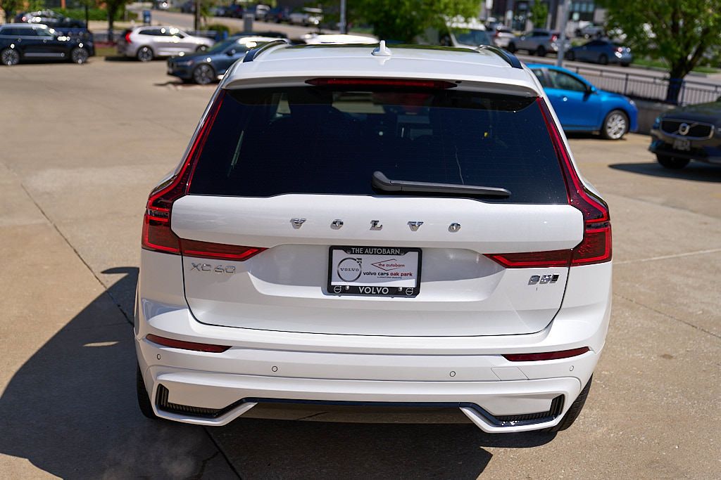 New 2026 Volvo XC60 B5 Core w/ Protection Package AWD/4WD image 8
