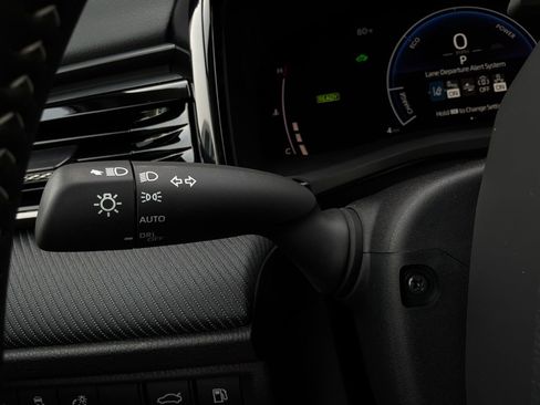 New 2026 Toyota Camry SE FWD image 33