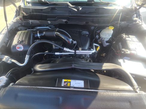 Used 2015 RAM 1500 Express RWD image 11
