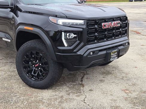 New 2026 GMC Canyon Elevation w/ Convenience Package image 2