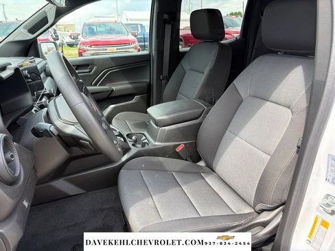 Used 2026 Chevrolet Colorado W/T AWD/4WD image 10