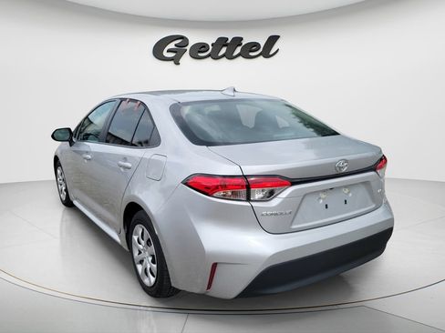 Used 2025 Toyota Corolla LE FWD image 4