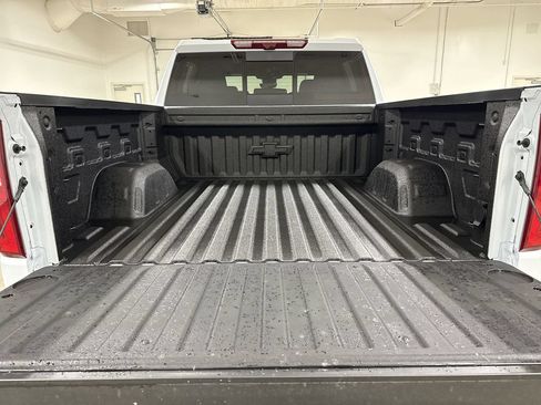 New 2026 Chevrolet Silverado 1500 High Country AWD/4WD image 25