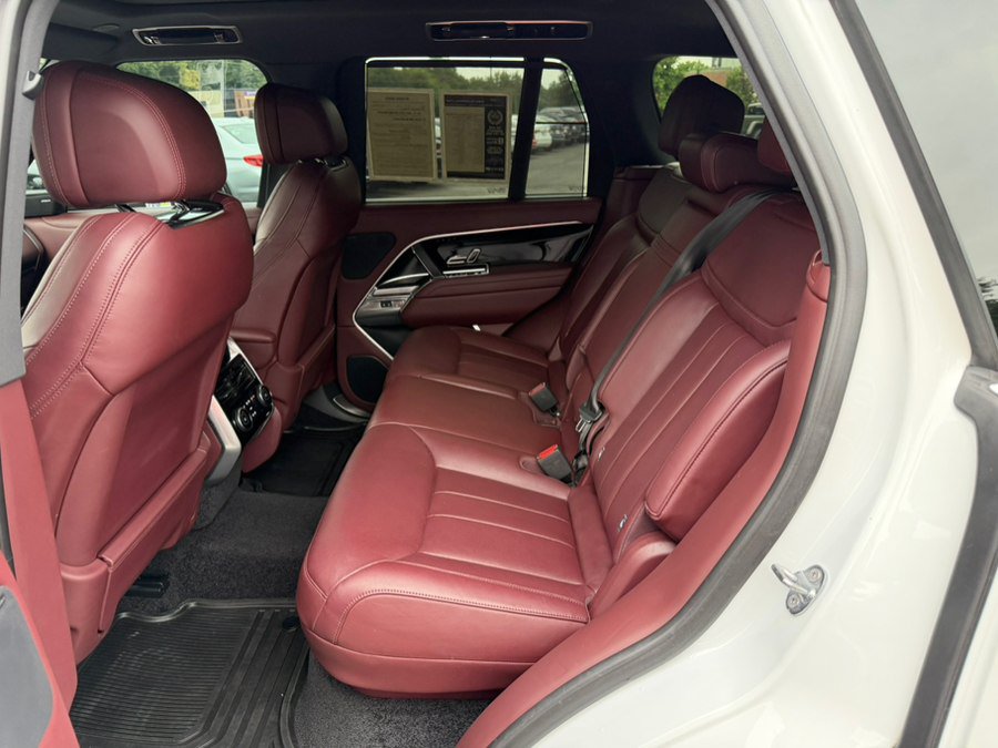 Used 2023 Land Rover Range Rover SE AWD/4WD image 19
