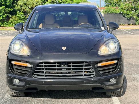 Used 2014 Porsche Cayenne Turbo AWD/4WD image 12