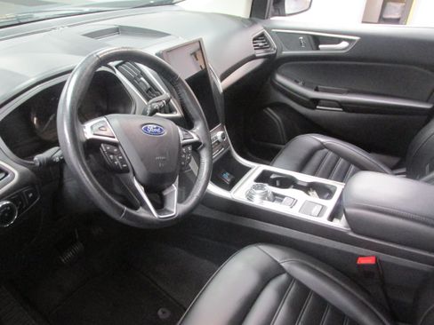 Certified 2024 Ford Edge SEL AWD/4WD image 23