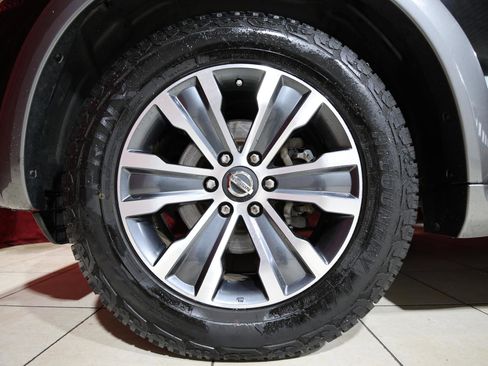 Used 2017 Nissan Armada SL w/ Interior Lighting Package RWD image 7