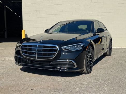 Used 2025 Mercedes-Benz S 580 4MATIC Sedan image 1