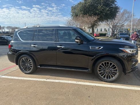 Used 2023 INFINITI QX80 Premium Select w/ All-Season Package image 5