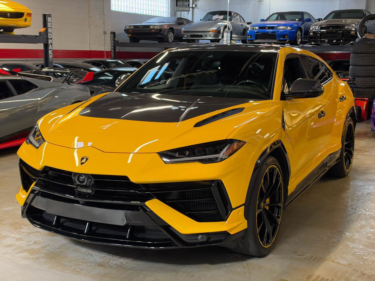 Used 2024 Lamborghini Urus S AWD/4WD image 12