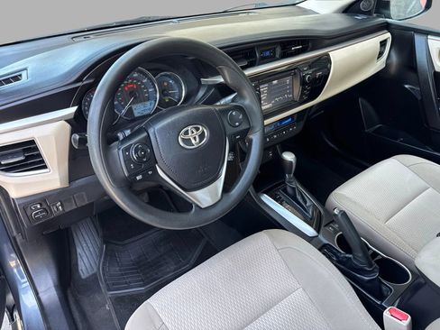 Used 2015 Toyota Corolla LE FWD image 18