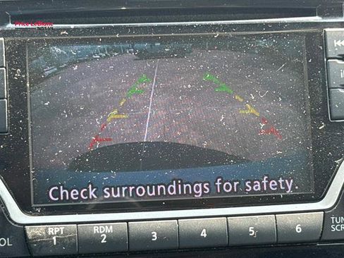 Used 2017 Nissan Sentra SV FWD image 25