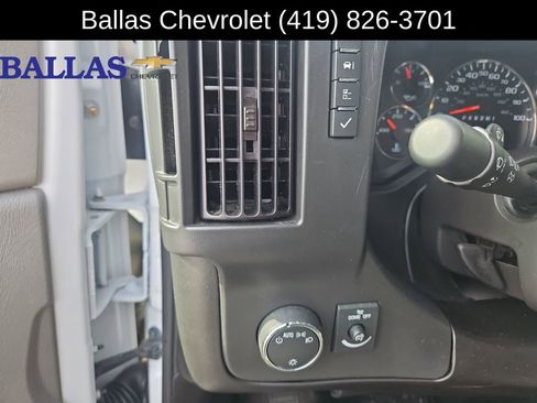 Used 2024 Chevrolet Express 3500 LT w/ LT Preferred Equipment Group image 18