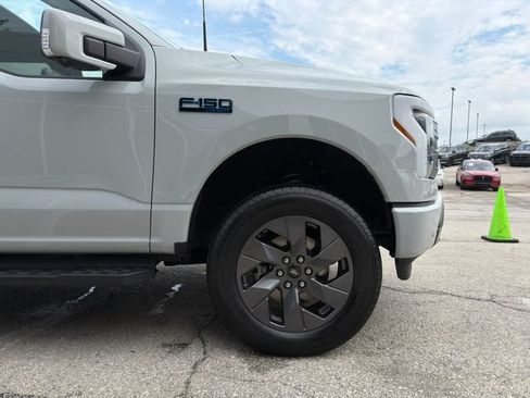 Used 2024 Ford F150 Lightning Lariat AWD/4WD image 9