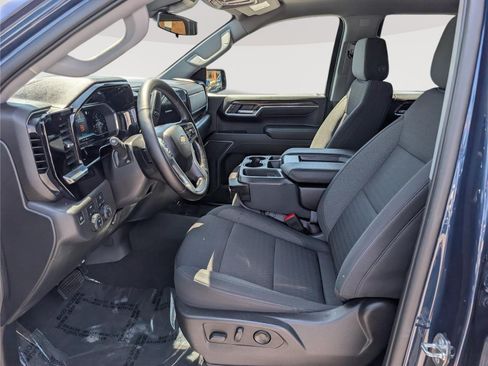 Used 2023 Chevrolet Silverado 1500 LT AWD/4WD image 15