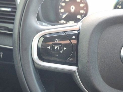 Used 2020 Volvo XC90 T6 Momentum image 29