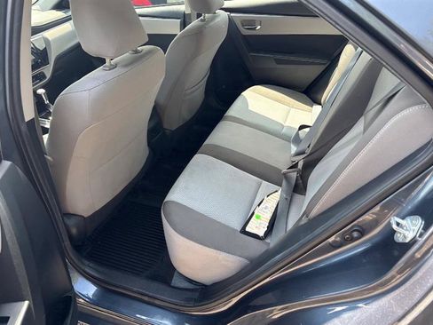 Used 2018 Toyota Corolla LE FWD image 5