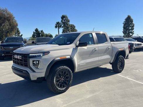 New 2026 GMC Canyon Elevation image 8