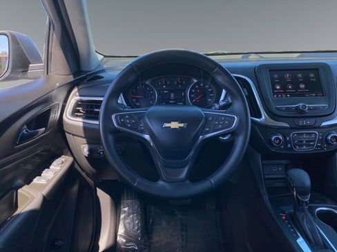 Used 2024 Chevrolet Equinox LT image 12