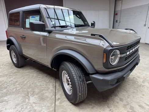 New 2026 Ford Bronco 2-Door AWD/4WD image 7
