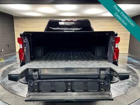 Used 2022 Chevrolet Silverado 1500 ZR2 w/ Technology Package AWD/4WD image 21