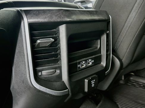 Used 2022 RAM 1500 Big Horn AWD/4WD image 25