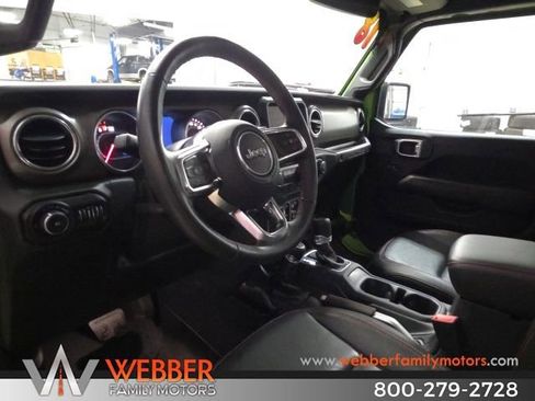 Used 2018 Jeep Wrangler Unlimited Rubicon image 18