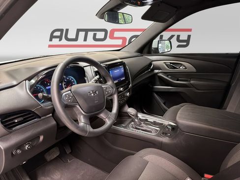 Used 2023 Chevrolet Traverse LT FWD image 10