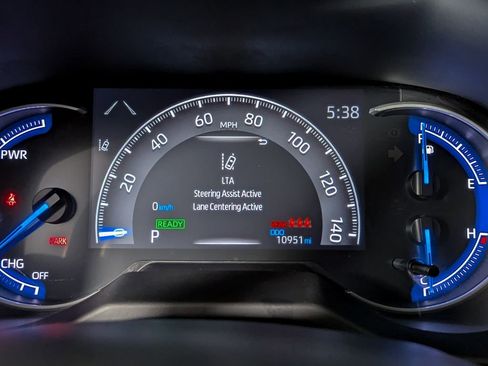 Certified 2025 Toyota RAV4 LE image 35