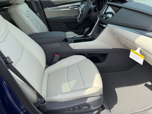 New 2026 Cadillac XT5 Premium Luxury w/ Driver Assist Package image 13