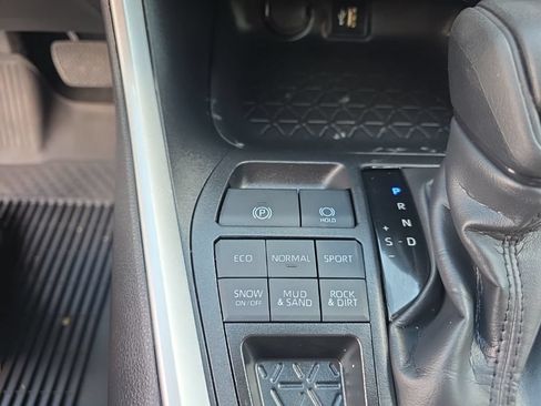 Certified 2025 Toyota RAV4 XLE w/ Convenience Package AWD/4WD image 23