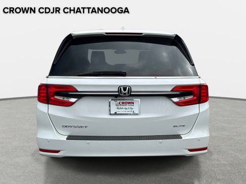Used 2024 Honda Odyssey Elite image 6