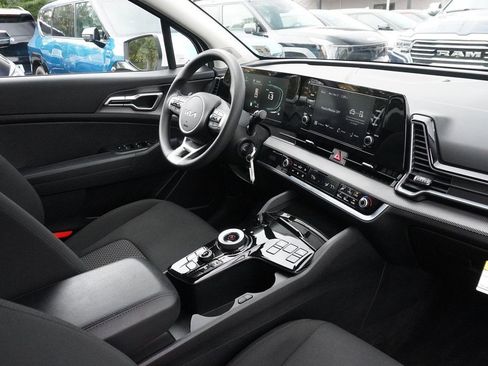 Used 2023 Kia Sportage LX image 26