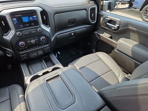 Used 2022 Chevrolet Silverado 2500 LTZ w/ LTZ Premium Package AWD/4WD image 12