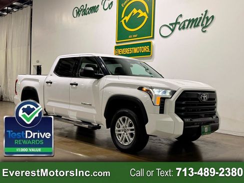 Used 2022 Toyota Tundra SR5 AWD/4WD image 1