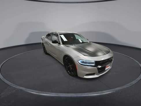 Used 2017 Dodge Charger R/T w/ Blacktop Package RWD image 2
